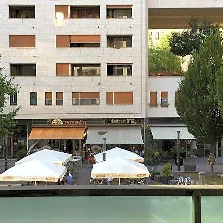 Hotel Corvina 4*